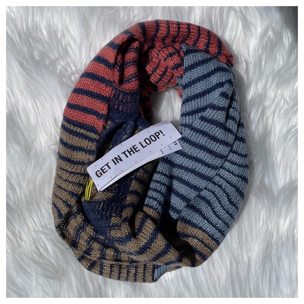 BCBGeneration Loop Scarf - Picture 8 of 8